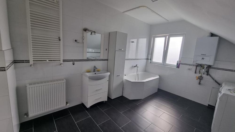 Închiriez apartament in Ghiroda (curte si loc de parcare in curte )