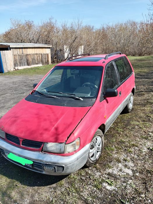 Продам автомобиль Mitsubishi Space Runner