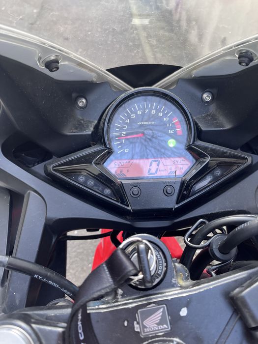 Honda CBR 300R 2015 A2
