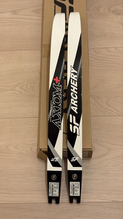 Lame arc recurve Sebastien Flute Axiom+ 36 lbs, Medium, ILF