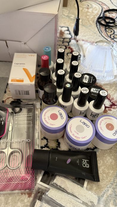 Продам маникюрный набор все есть