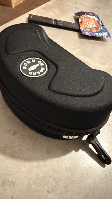 Твърд калъф за маска Born On Board