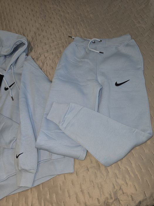 Дамски комплект Nike, размер M – нов с етикет