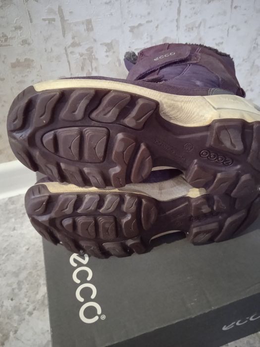 Продам детский ботинки