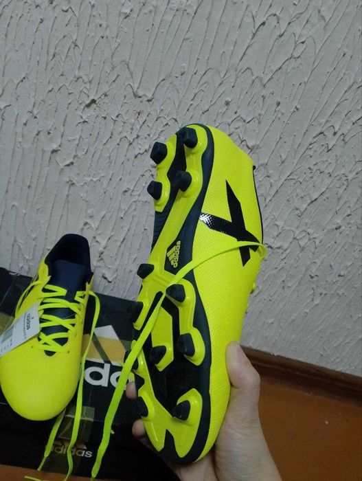 Оригинал бутсы от Adidas
