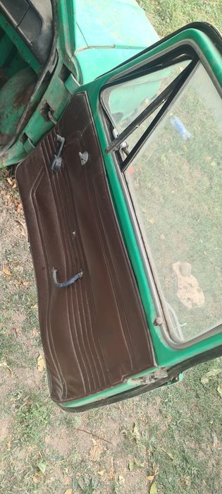 Антиквариат машина ЗАЗ 586