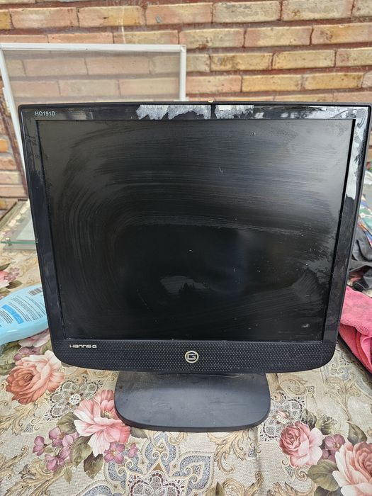 MONITOARE LCD 17" și 19" – Samsung / Hanns-G / BenQ / V7 – FUNCȚIONALE