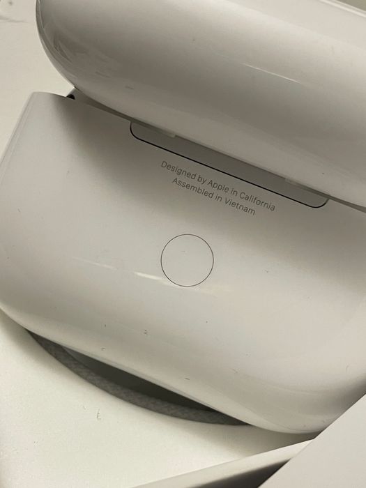 Casti Airpods Pro 2 Made in VIETNAM !!