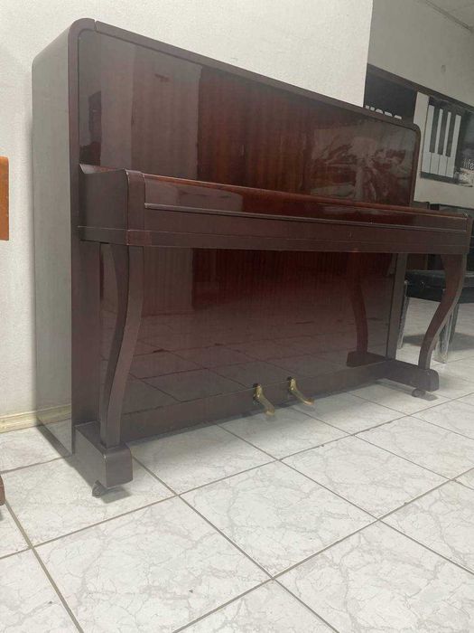 Пианино Rosler в идеальном состоянии. Чехия