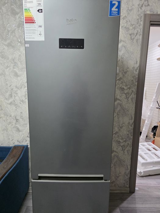 Продам холодильник