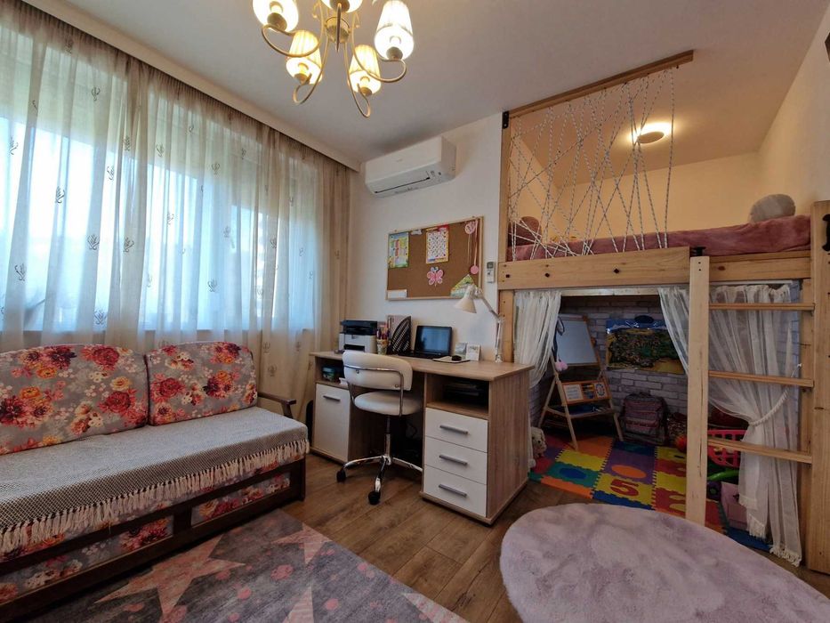 Продава се Многостаен апартамент в Стара Загора, Казански - 180 кв.м за 1267 €/кв.м - Снимка #13