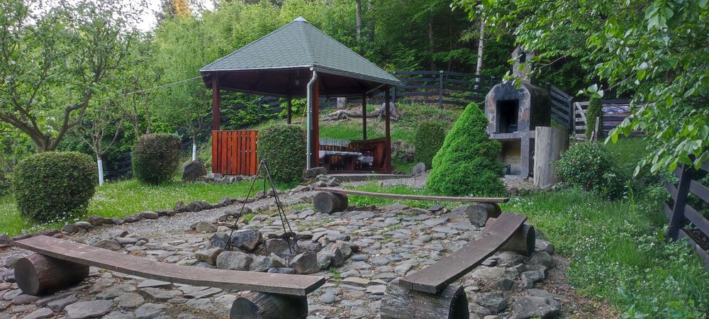 1 Mai, la poalele Munților Harghita