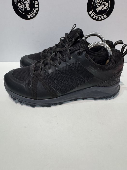 Маратонки THE NORTH FACE Waterprof . Номер 39