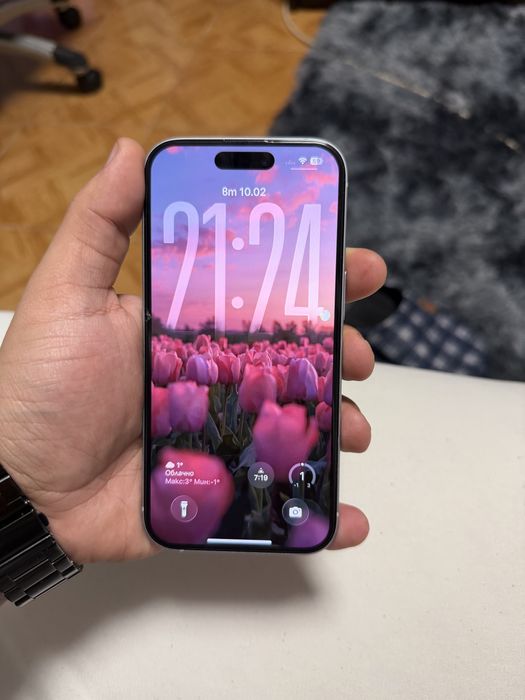 Продавам iPhone 15 blue 128gb