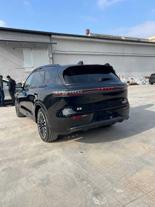 Voyah Free+ Kuzov 2026 Oq salon