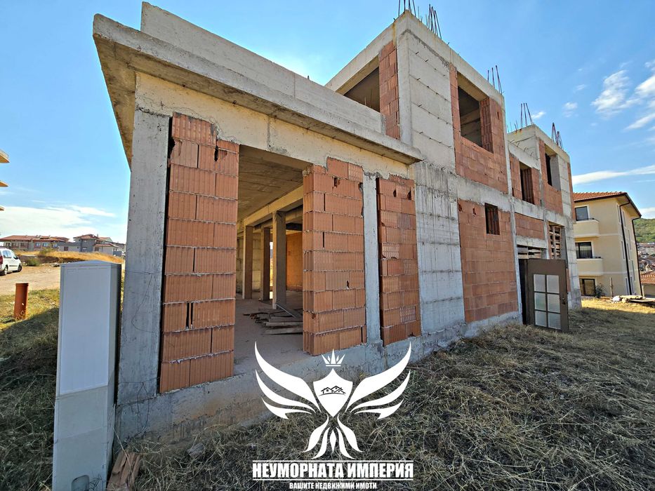 Продава се Къща в Асеновград - 391 кв.м за 550 €/кв.м - Снимка #1