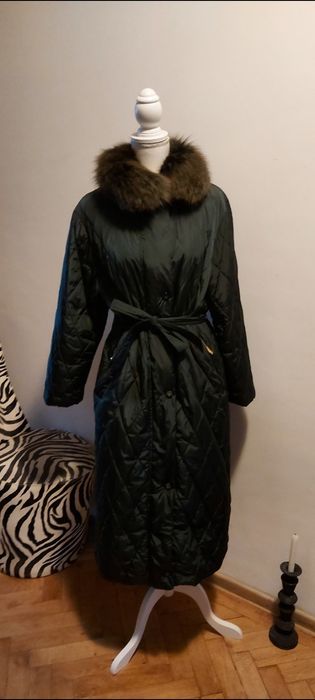 Geaca lunga dama cu guler detașabil din blana naturală de vulpe