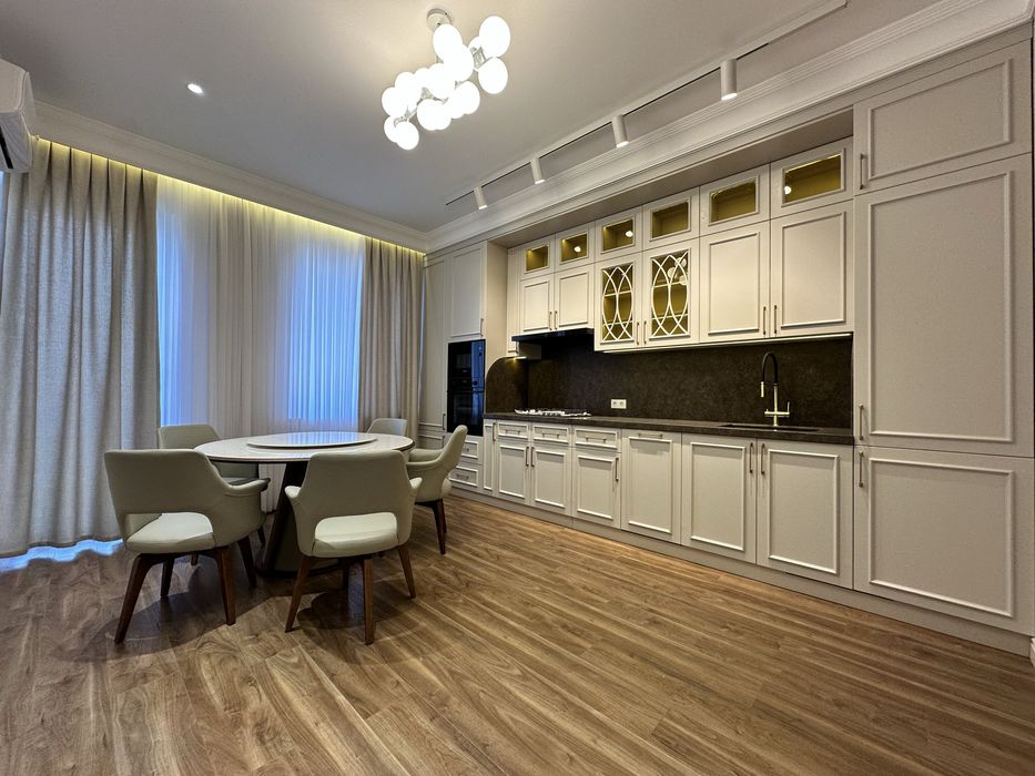 Продам 4х ком / London ЖК / стадион Старт / ул. Новомоковская