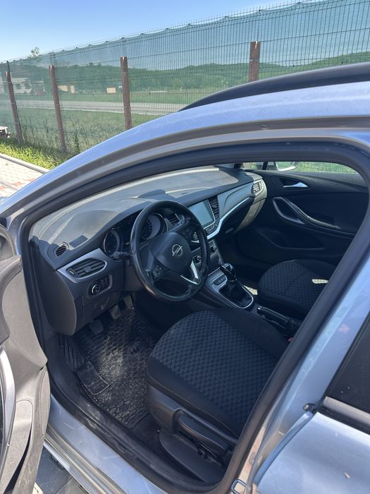 Opel astra an 2017