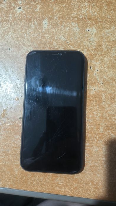 IPHONE 11 в идеальном состоянии