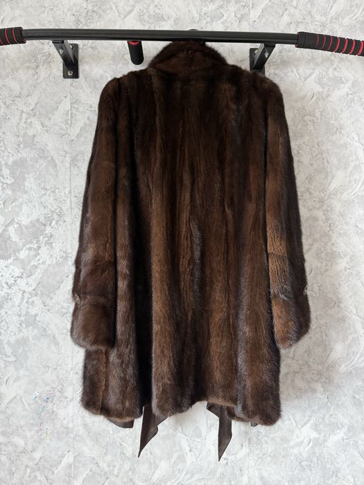 Продам норковую шубу