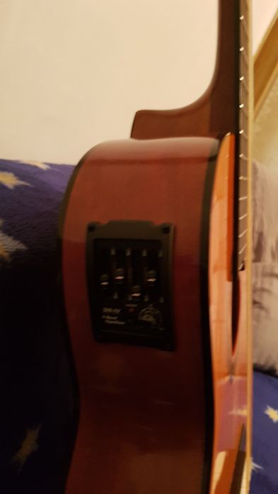 Классическая гитара Yamaha