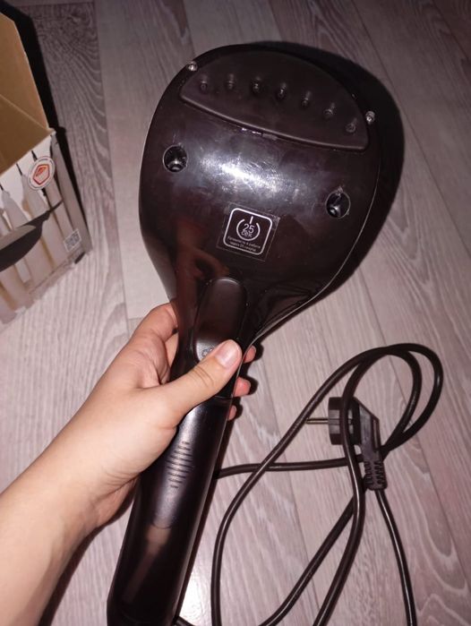 Отпариватель с щёткой