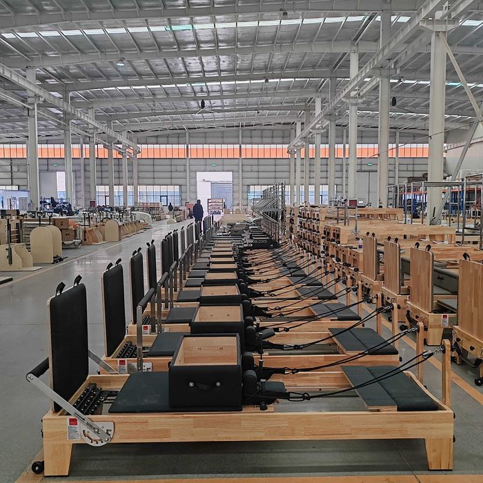 Producător echipamente Pilates – ofertă B2B