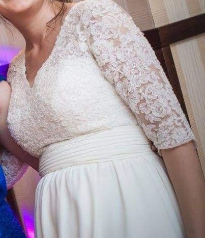 Vând rochie de mireasă.