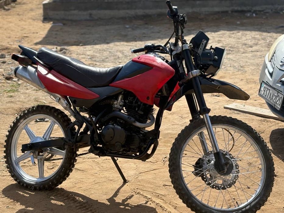 Мотоцикл 250 куб