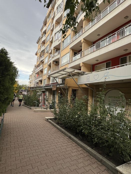 Дава се под наем Магазин в София, Младост 1 - 56 кв.м за 9435 € - Снимка #3