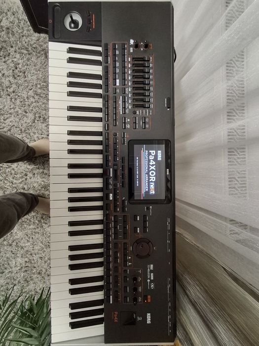 Vând korg pa4x oriental