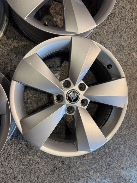 Jante Aliaj 17 5x112 Original Skoda Kodiaq Superb Octavia