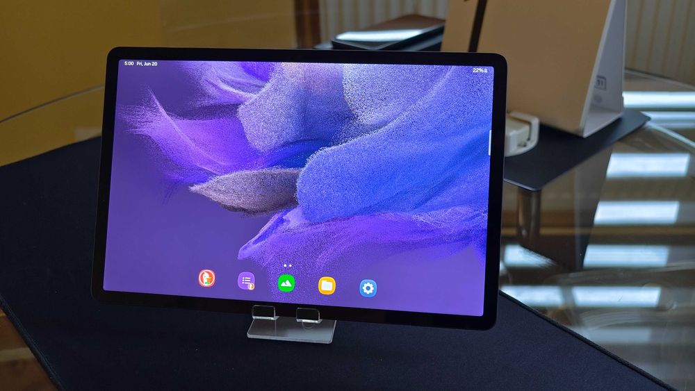 Galaxy Tab S7 FE ca nouă, cutie cu accesorii și husă Supcase cadou!