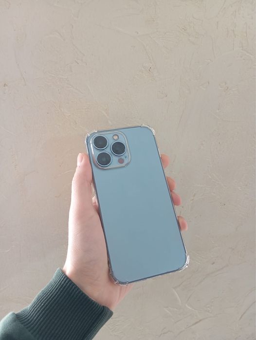 Срочно продам айфон 13 pro