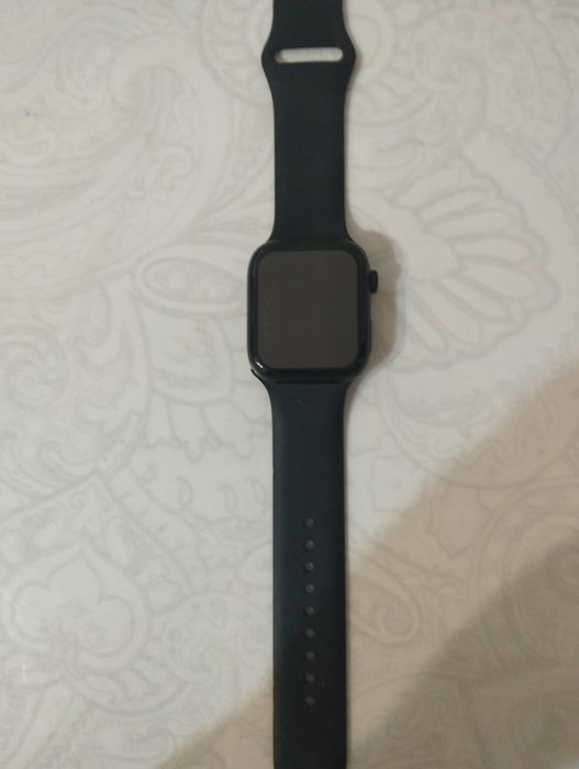 Смарт часы рабочий только нужно для него зарядка