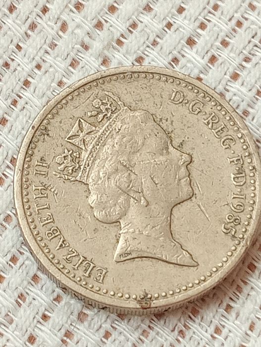 De vânzare moneda one poud 1985