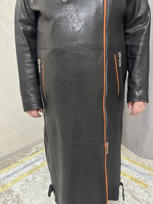 Продам женский кожаный плащ