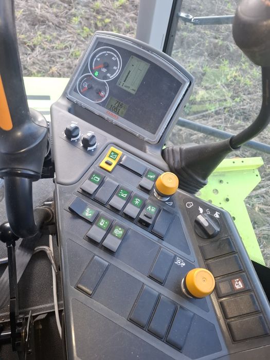 Vand Combina Claas Avero 240