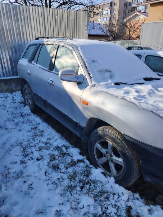 Vând Hyundai Santa FE