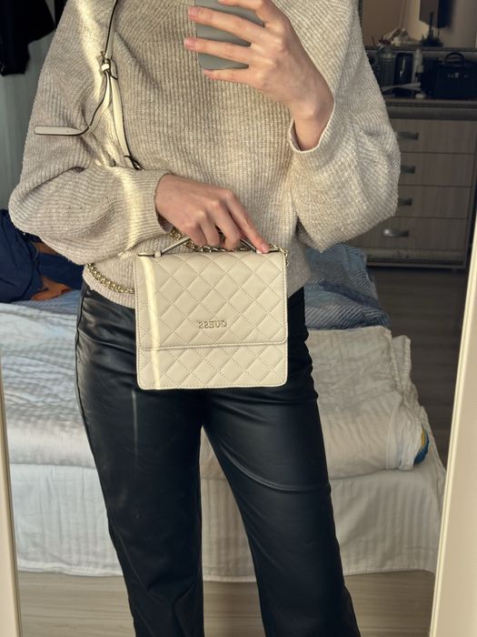 Чанта дамска guess