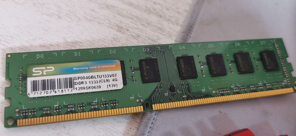 Ram DDR3 8GB + още една 4gb