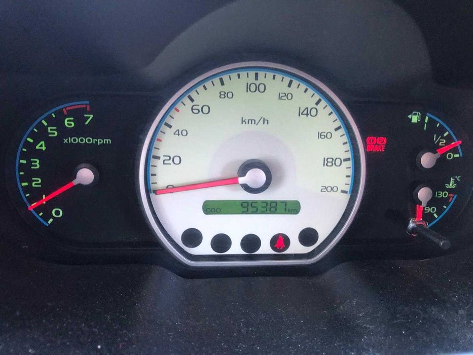 Dezmembram Hyundai I10 1.1 Benzina