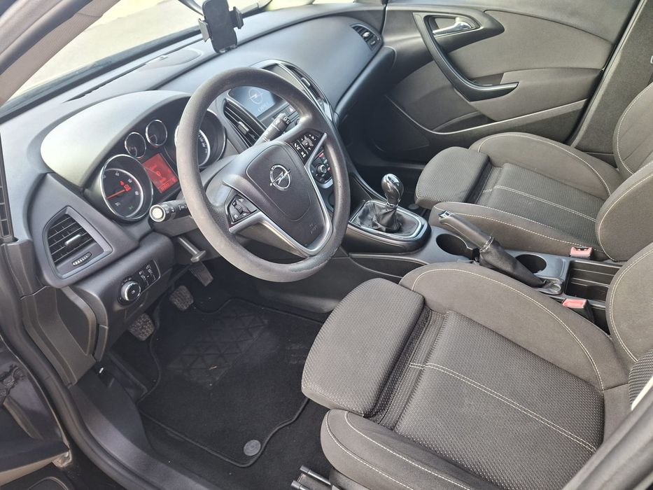 OPEL Astra 2011 — imagine 5
