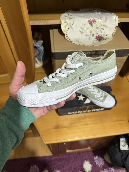 Tenesi Converse originali noi marimea 36