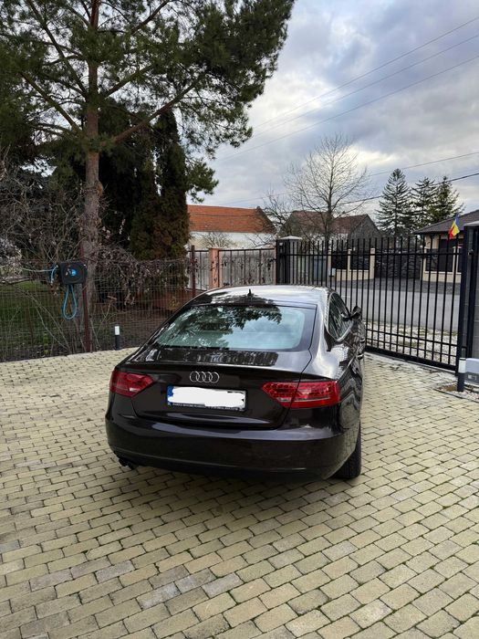 Audi A5 Sportback 2.0 TDI 2011 143 cp masina de familie