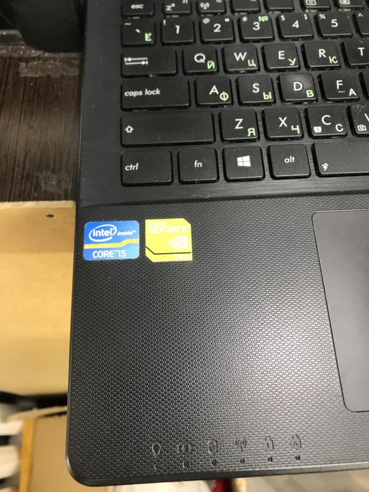 Продам ноутбук asus 256