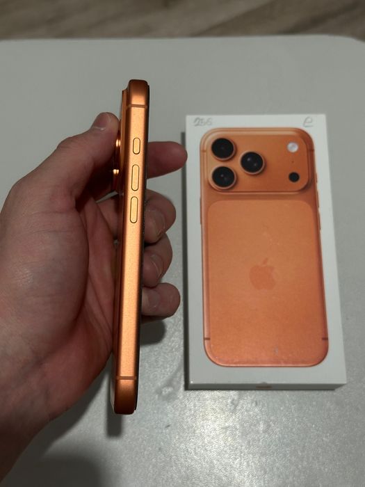 iPhone 17 Pro 256gb Cosmic Orange E-Sim