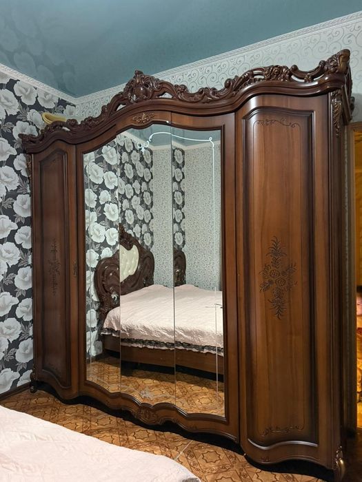 Спальный гарнитур