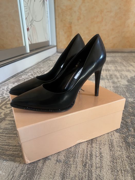 Туфли новые черные